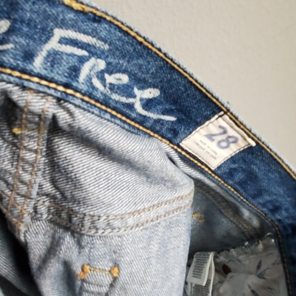 We the Free Sofia Shorts size 28 NWT